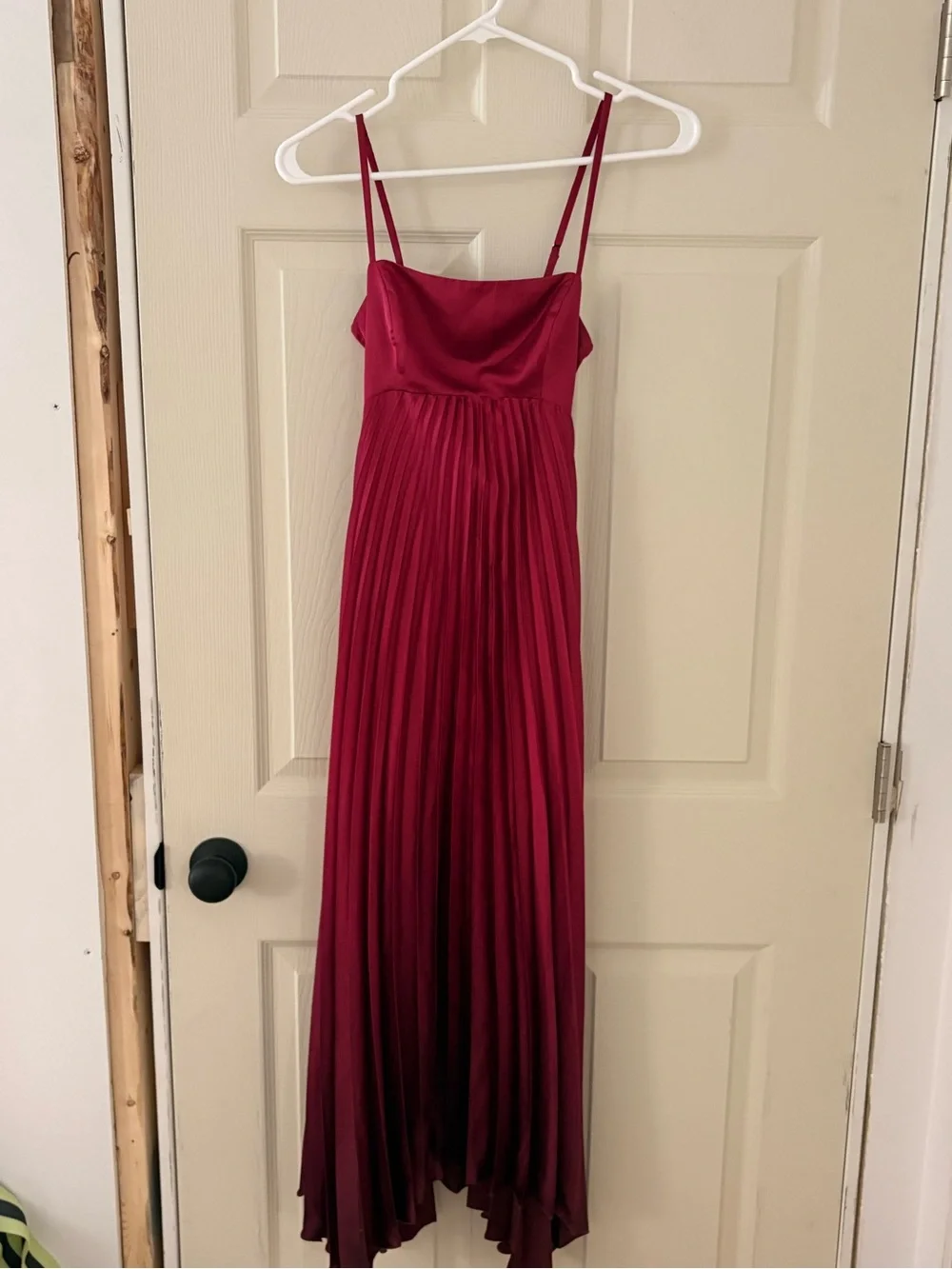 Abercrombie & Fitch Burgundy Spaghetti-Strap Pleated Maxi Dress
